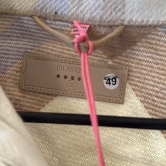BlankNYC girls Y button down Flannel  top, new tag size, XL tan - Picture 2 of 9